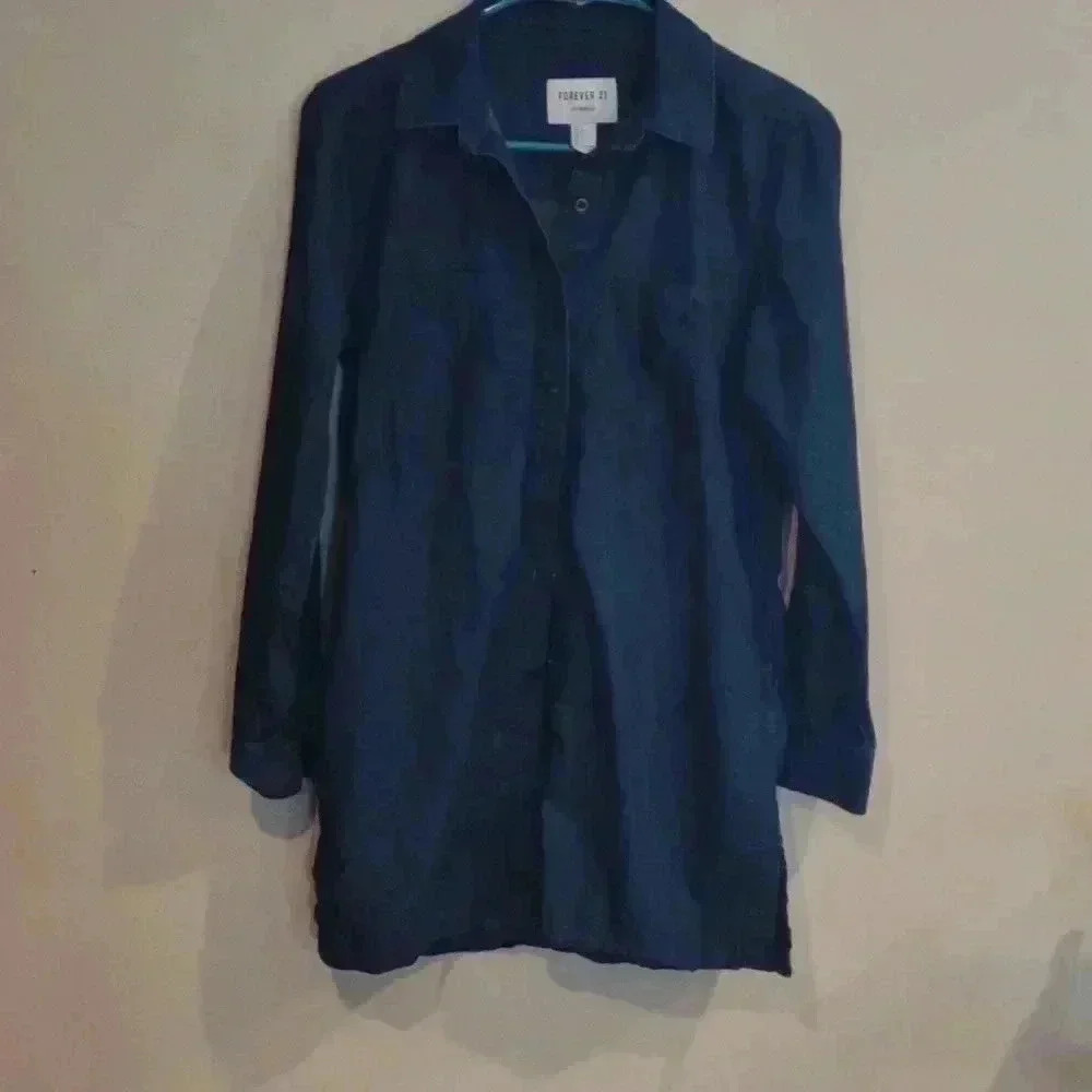 Women's Forever 21 long denim button down top size small